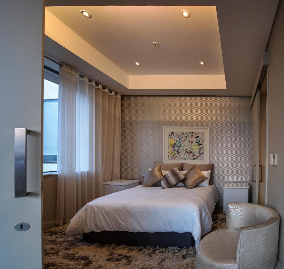 Sandton Skye Premium Suites & Penthouses โจฮันเนสเบิร์ก ภายนอก รูปภาพ