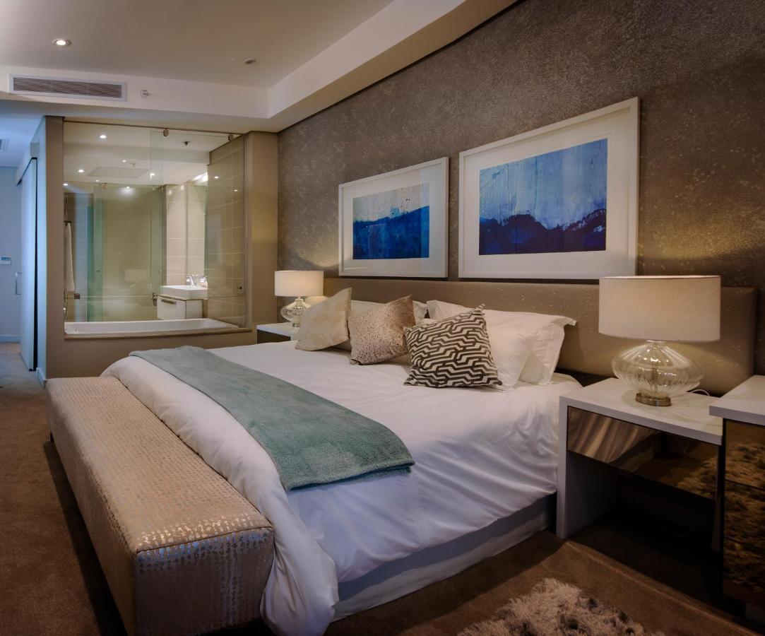 Sandton Skye Premium Suites & Penthouses โจฮันเนสเบิร์ก ภายนอก รูปภาพ