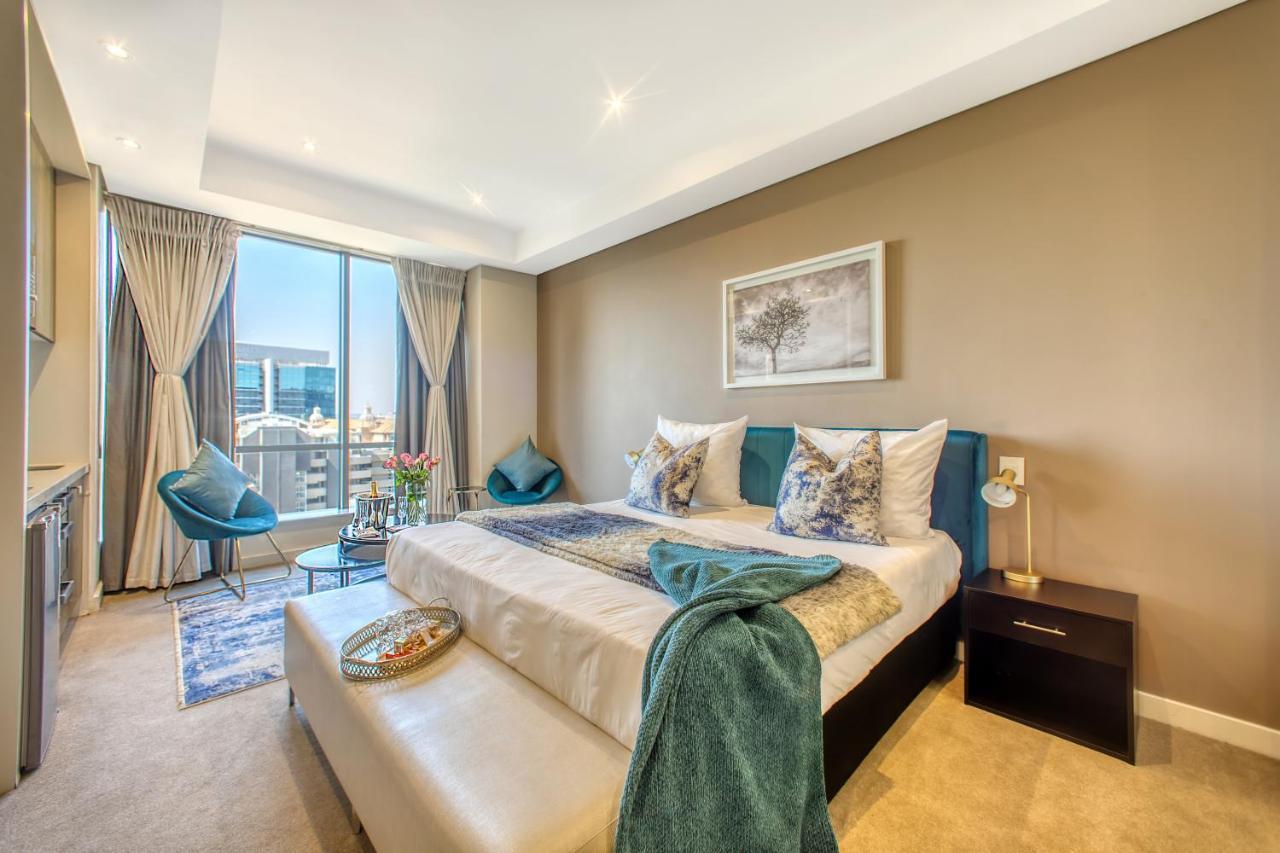 Sandton Skye Premium Suites & Penthouses โจฮันเนสเบิร์ก ภายนอก รูปภาพ
