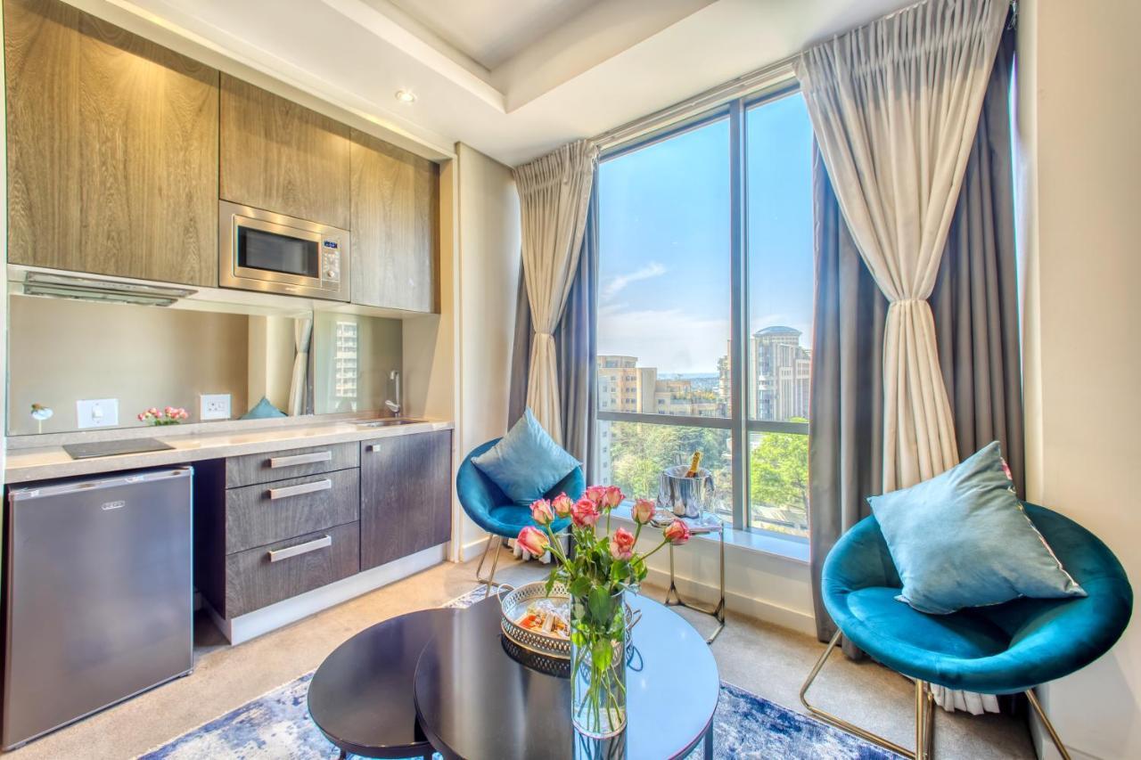 Sandton Skye Premium Suites & Penthouses โจฮันเนสเบิร์ก ภายนอก รูปภาพ
