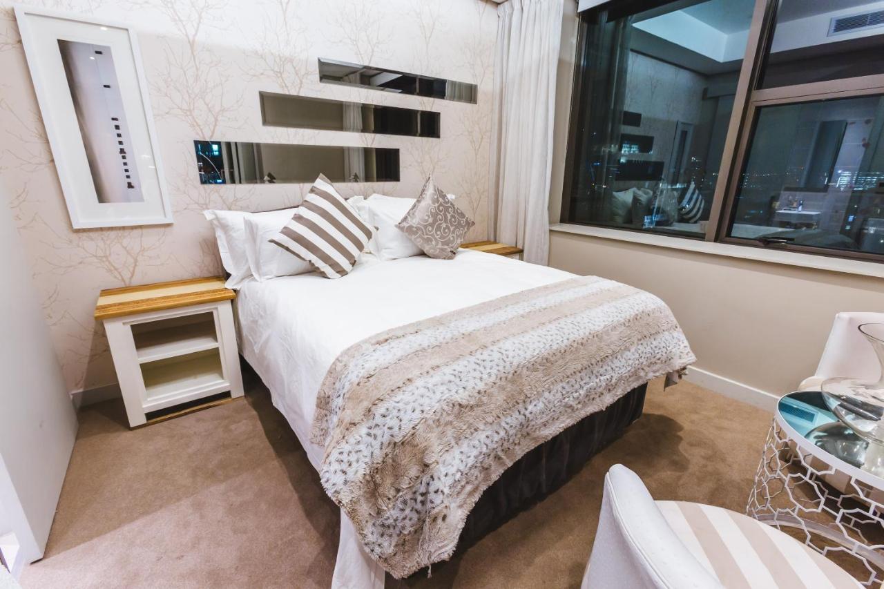Sandton Skye Premium Suites & Penthouses โจฮันเนสเบิร์ก ภายนอก รูปภาพ
