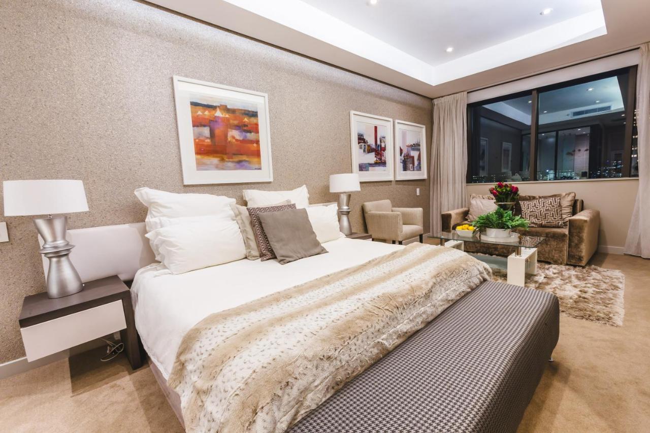 Sandton Skye Premium Suites & Penthouses โจฮันเนสเบิร์ก ภายนอก รูปภาพ
