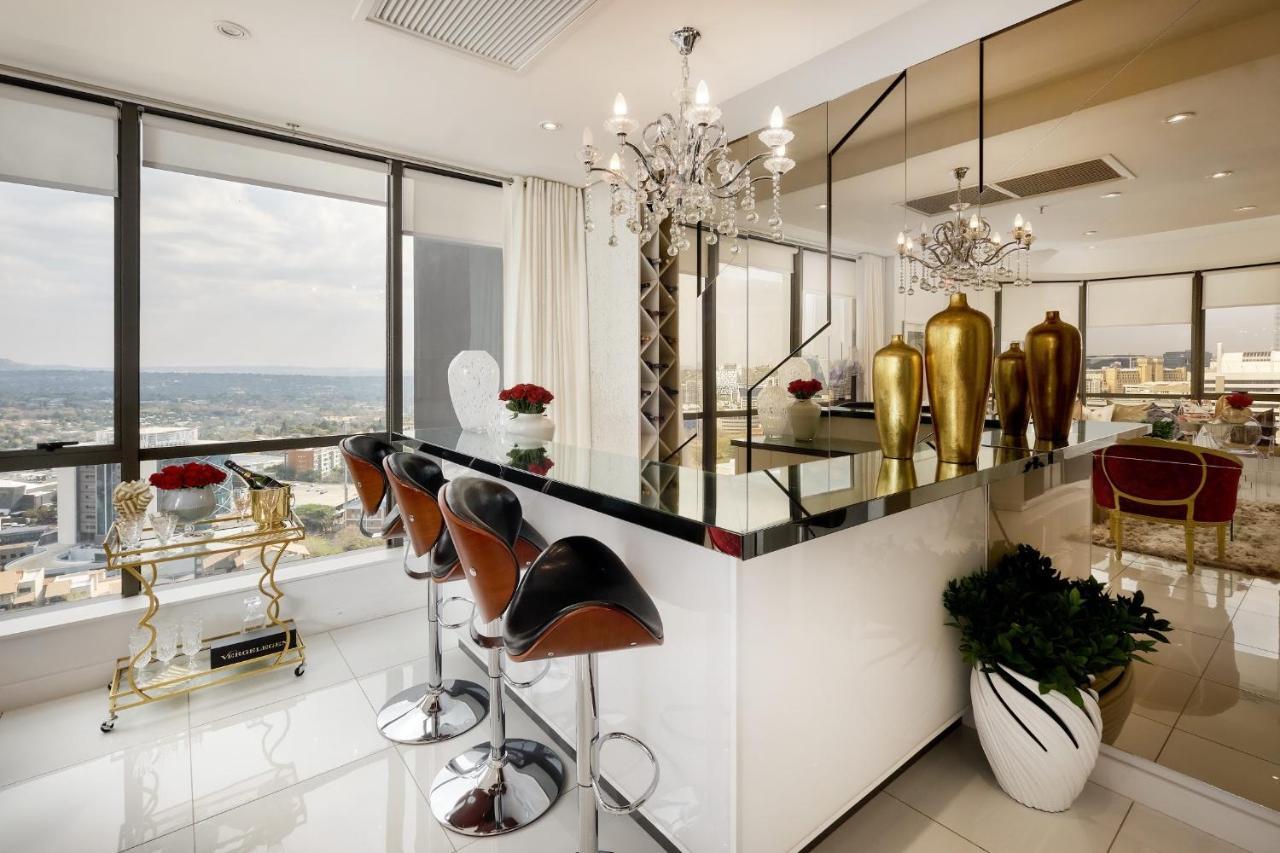 Sandton Skye Premium Suites & Penthouses โจฮันเนสเบิร์ก ภายนอก รูปภาพ